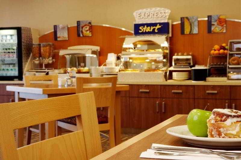 Holiday Inn Express & Suites Vaughan-Southwest By Ihg Restaurant foto
